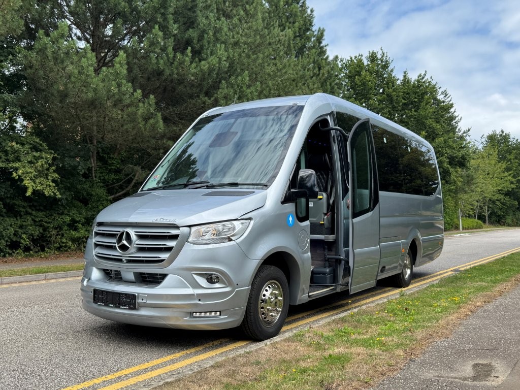Birmingham Mini Bus hire