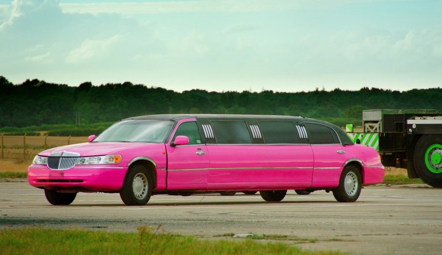 Birmingham Pink Limousine for trip